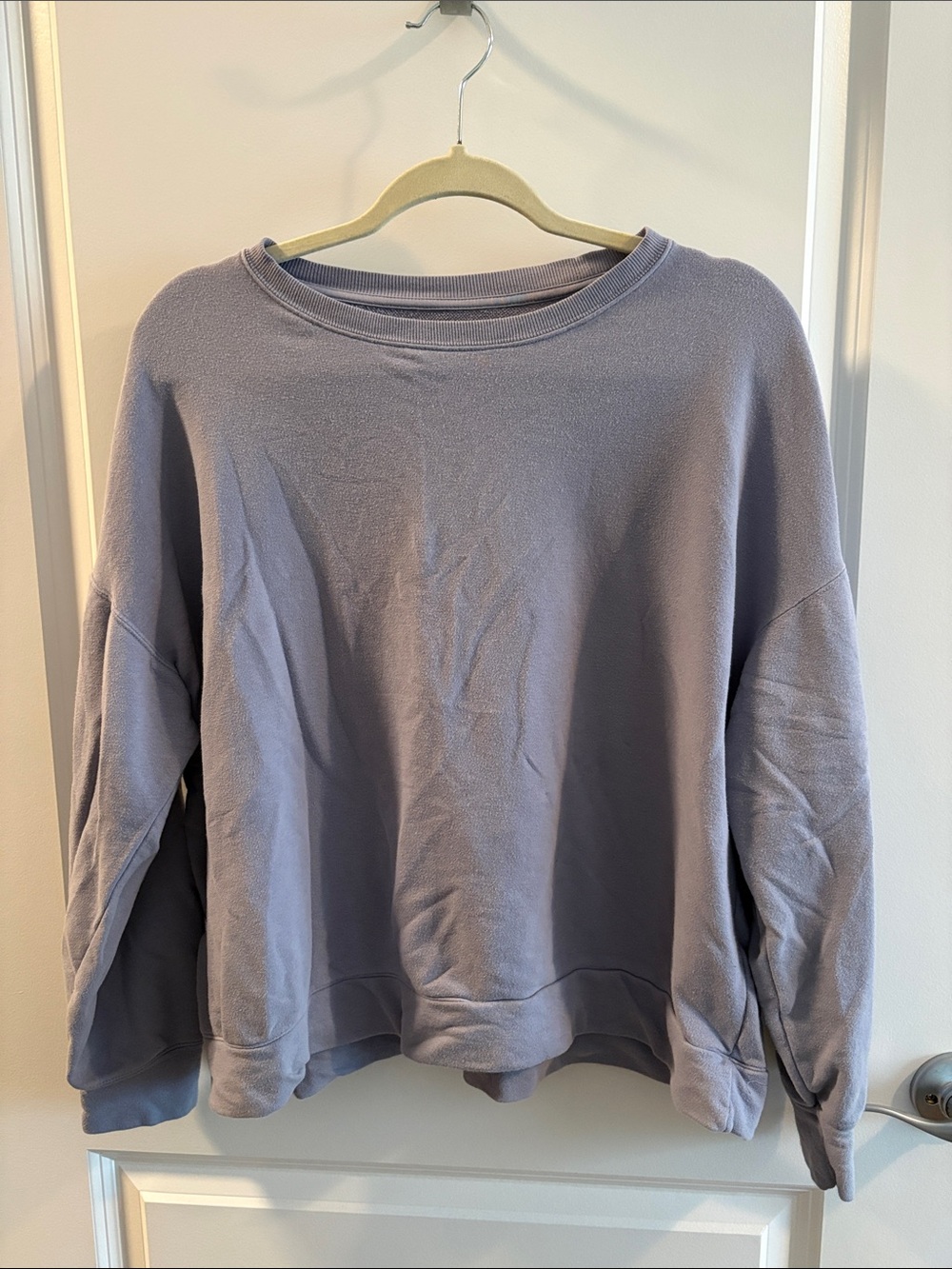 Uniqlo Relaxed Crewneck Sweatshirt in Lavender - Women